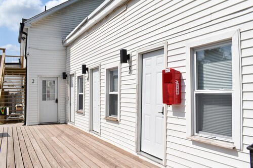 Tannersville Village on SawMill Creek Room #4- 1 Queen