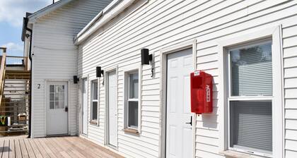 Tannersville Village on SawMill Creek Room #5 - 1 Queen
