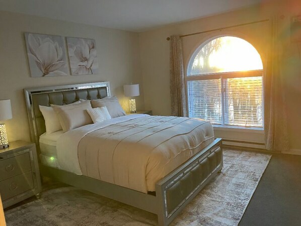 2 Schlafzimmer, Bügeleisen/Bügelbrett, WLAN, Bettwäsche