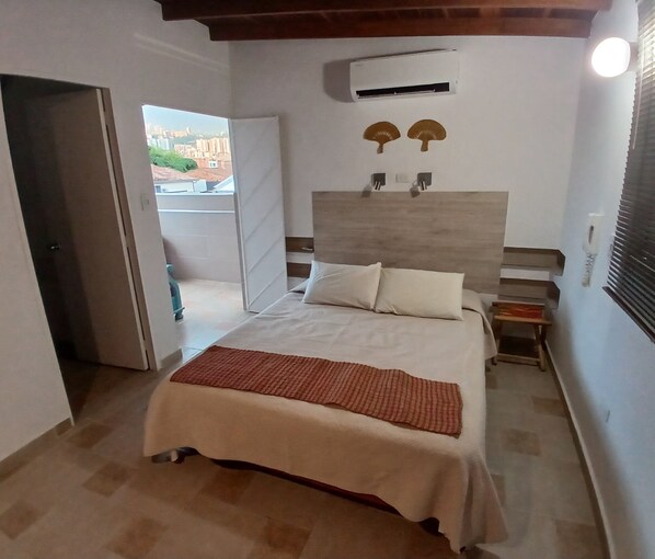 1 chambre, fer et planche à repasser, Wi-Fi, draps fournis