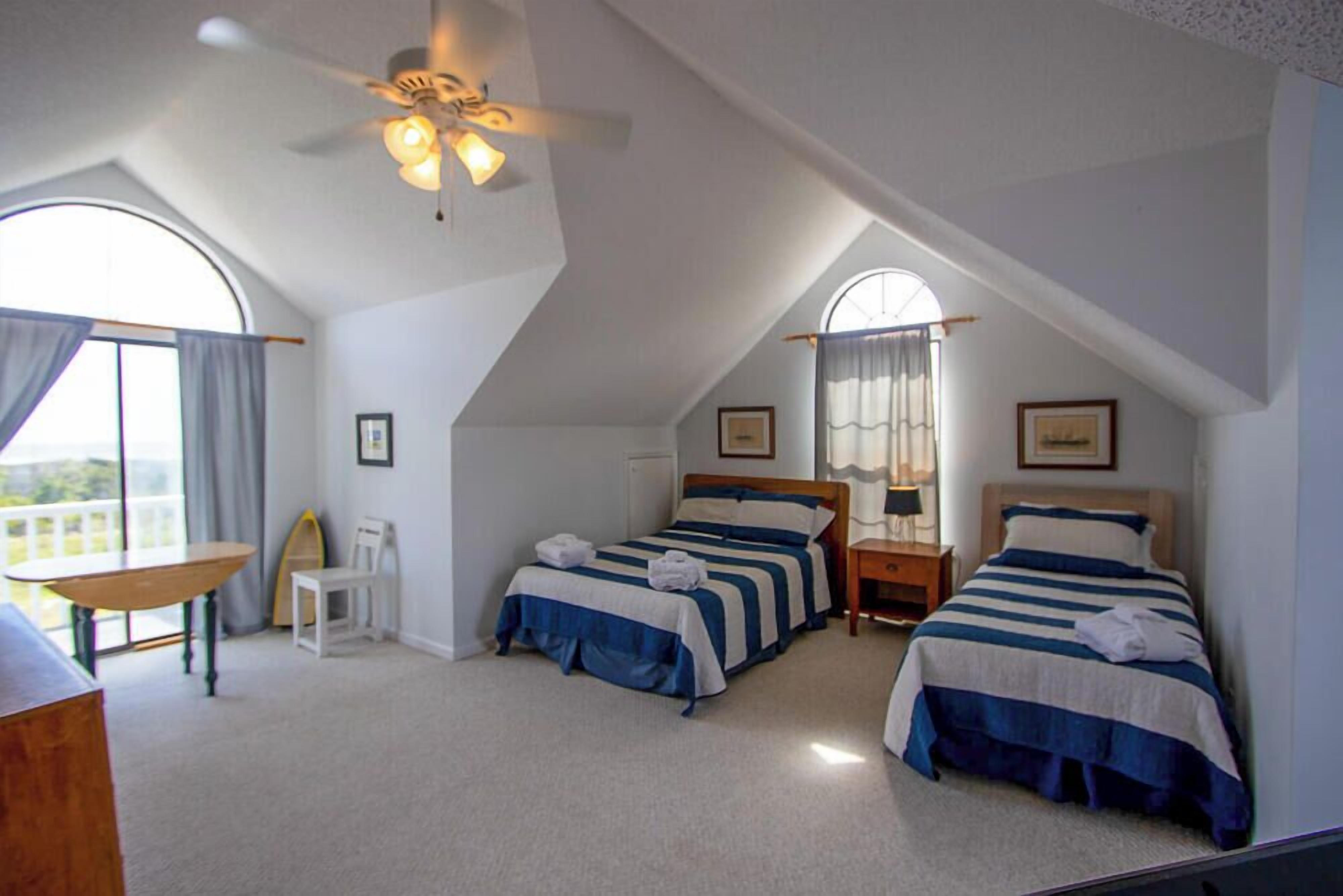 House, Multiple Beds, Patio, Ocean View (727 Seahorse Rd) | 5 bedrooms, individually decorated, individually furnished, bed sheets