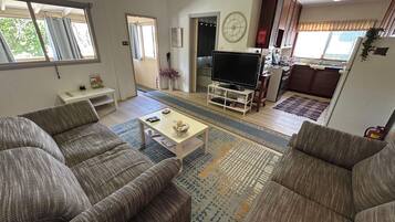 Tv, dvd-afspiller, videobibliotek