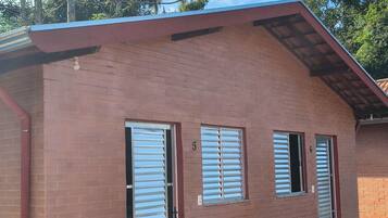 Suíte standard, vista para a montanha | Fachada