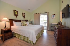 Maison, Plusieurs lits, balcon (79 Ocean Creek) | 4 chambres, décor unique, ameublement unique, literie fournie