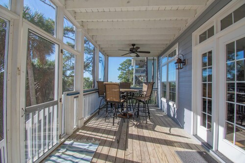 Spacious 4-bed, 4-bath Home in the Heart of Fripp Island