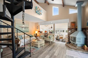 House, Multiple Beds, Patio, Garden View (835 Bonito) | Living area | 42-inch flat-screen TV with digital channels