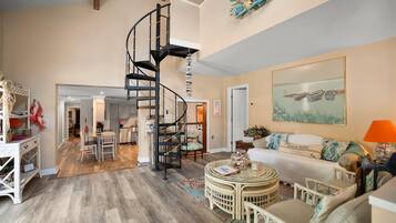 Hus, flere senger, terrasse, hageutsikt (835 Bonito) | Innvendig