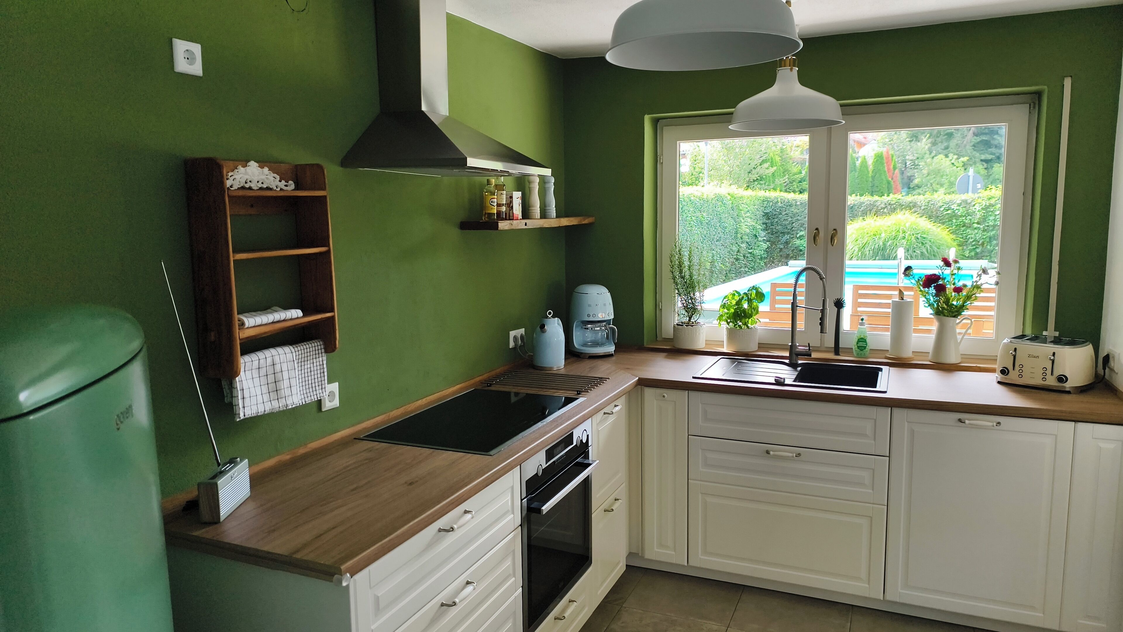 Kühlschrank, Ofen, Herdplatte, Geschirrspüler