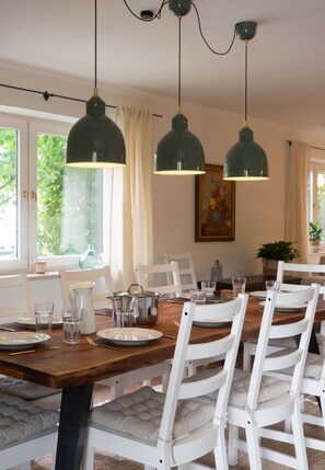 Dining - Vacation home Fringaluna with private pool in Übersee am Chiemsee (Übersee)