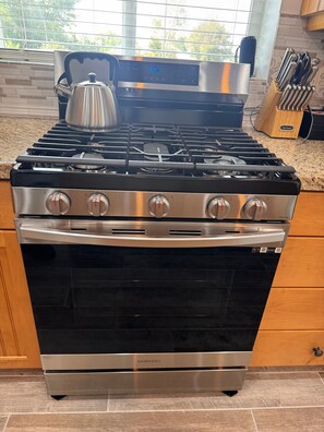 Microwave, oven, stovetop, dishwasher