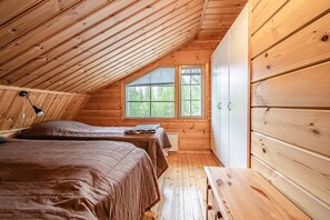 5 bedrooms, free WiFi, bed sheets