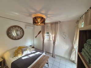1 bedroom, free WiFi, bed sheets