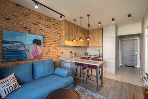 Appartamento Standard, 1 camera da letto, cucina | Con stile personalizzato, tende oscuranti, insonorizzazione