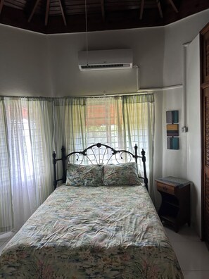 1 bedroom, iron/ironing board, internet, bed sheets
