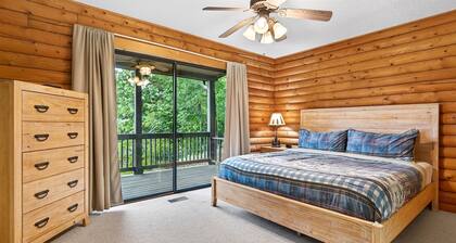 NEW - My Mountain Paradise by Carolina Properties *Decorates for Christmas*