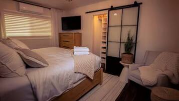 3 chambres, fer et planche à repasser, Wi-Fi, literie fournie