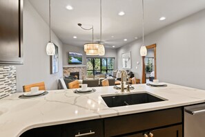 Dining - Luxury Mountain Chalet 168 I Private Hot Tub I Great Views I Best Price I Discounted Attractions (Fraser)