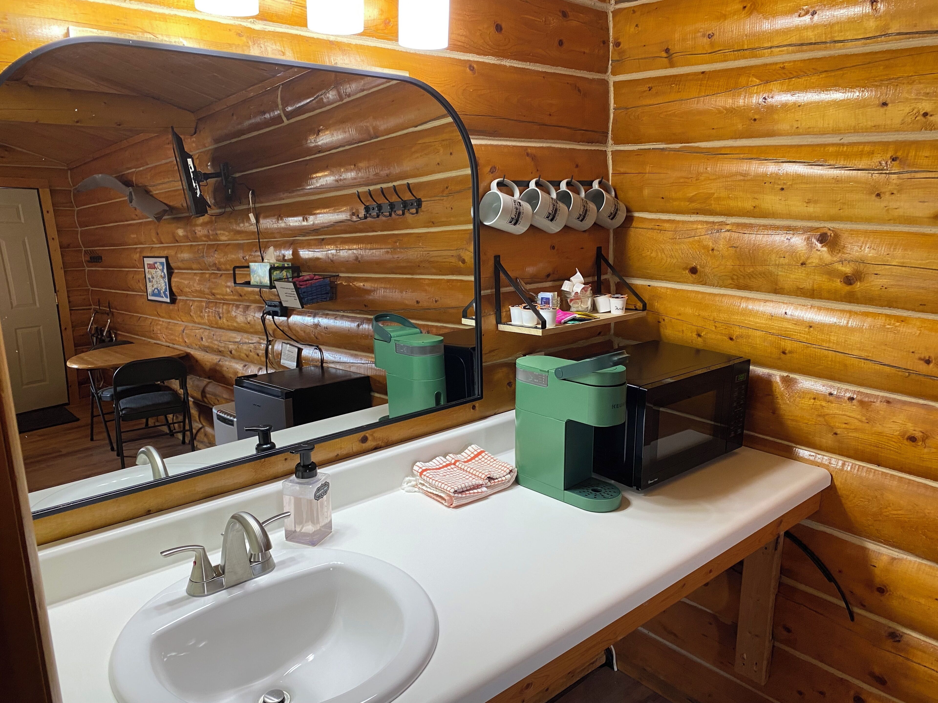 Deluxe Cabin | Private kitchen