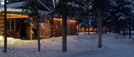 Deluxe Cottage | Terrace/patio