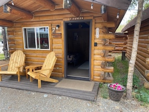 Deluxe Cabin | Terrace/patio
