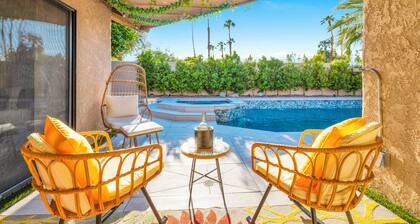 Azure Oasis - Saltwater Pool & Spa with putting green!