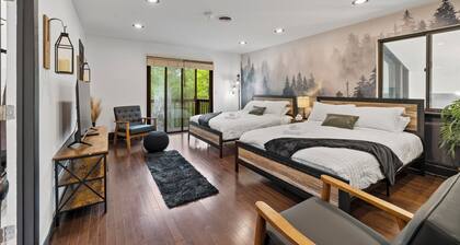 Spacious 7BR Villa on 14 Acres w/ Indoor Pool