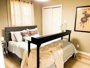 2 chambres, bureau, fer et planche à repasser, Wi-Fi gratuit