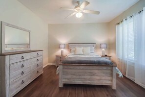 3 bedrooms, desk, iron/ironing board, travel cot