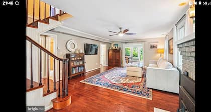 Cozy Edgewater Retreat — Dock Access & River Views