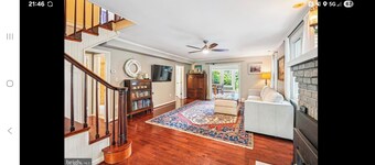 Cozy Edgewater Retreat — Dock Access & River Views