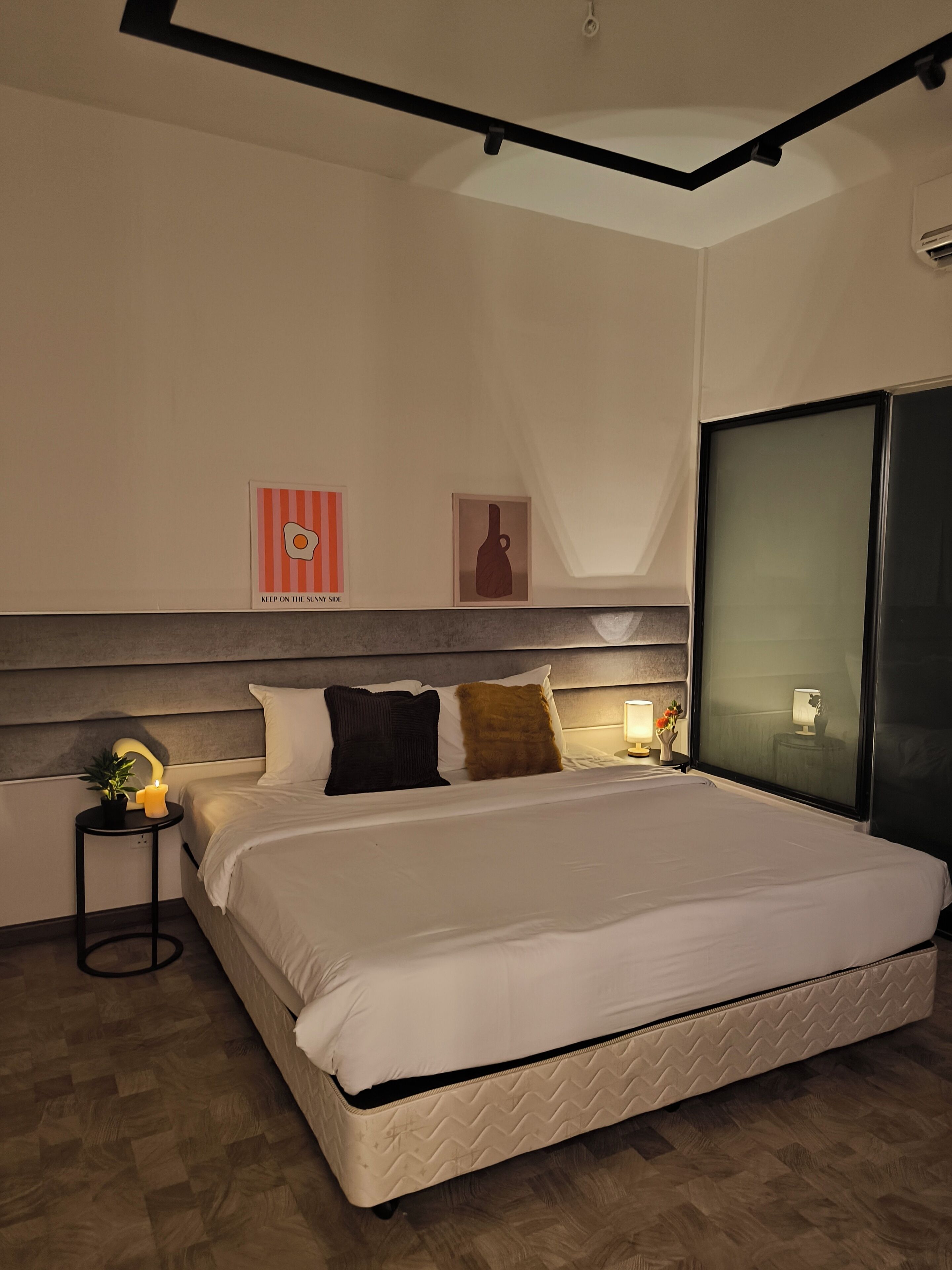 Suite – premium, byutsikt | Lydisolert, strykejern/-brett og wi-fi (inkludert)