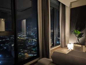 Premium Apartment, City View