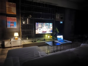 Apartamento Premium, vistas a la ciudad | Sistema de insonorización, tabla de planchar con plancha, wifi gratis