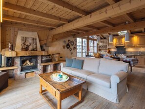 TV - Beautiful apartment for 5 guests with WIFI, hot tub, TV, balcony and pets allowed (Bormio)