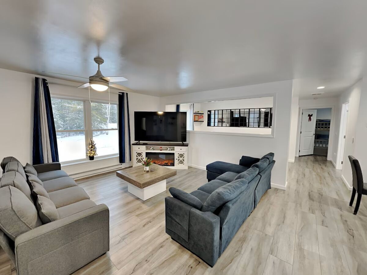 Smart-tv en een open haard