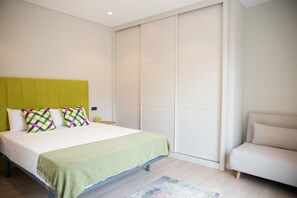 1 bedroom, iron/ironing board, travel crib, free WiFi