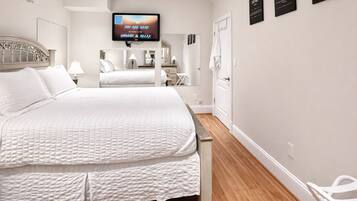 3 chambres, coffres-forts dans les chambres, bureau