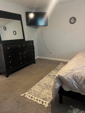 3 bedrooms, iron/ironing board, WiFi