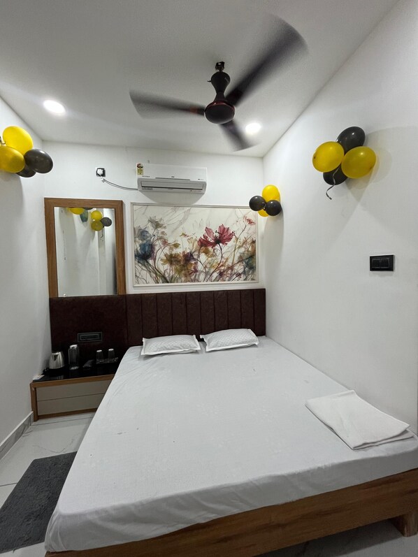 Free WiFi - Mahaveer Lodge (Siliguri)