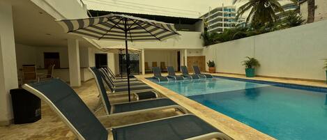 Indoor pool, outdoor pool