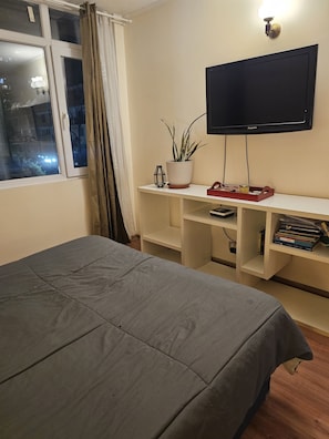 2 habitaciones, tabla de planchar con plancha y wifi