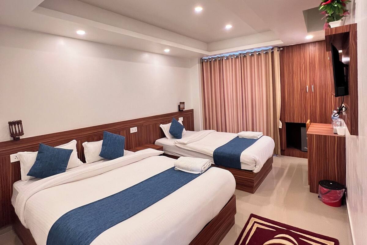 Deluxe Double or Twin Room, Balcony, Mountain View