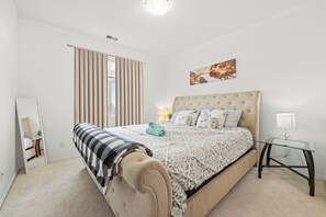 2 bedrooms, iron/ironing board, WiFi, bed sheets