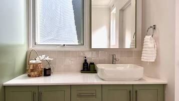 Doccia, asciugacapelli