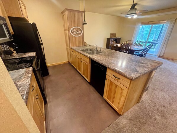 Microwave, oven, stovetop, dishwasher