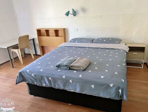 9 chambres, accès Internet, draps fournis