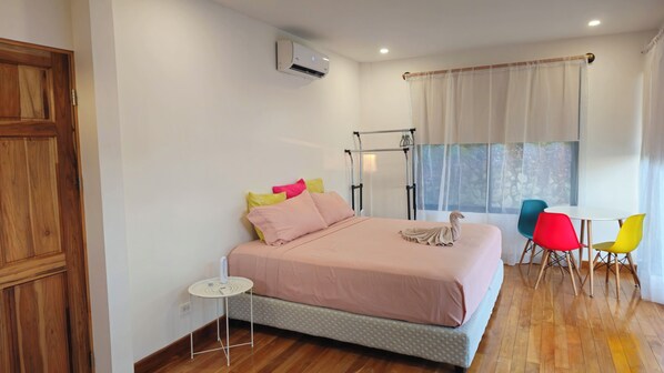 1 bedroom, free WiFi, bed sheets