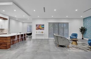 Interior - Casa Suprema | HotTub | Heated Pool | Gameroom (Fort Lauderdale)