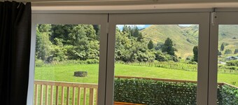 Unique sunny space in natural setting. A lovely house & private access to river.