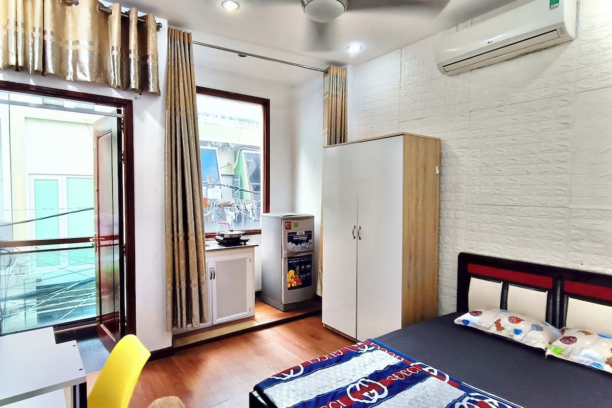 Premium Room, 1 Double Bed, Refrigerator, City View | Desk, laptop workspace, blackout curtains, iron/ironing board